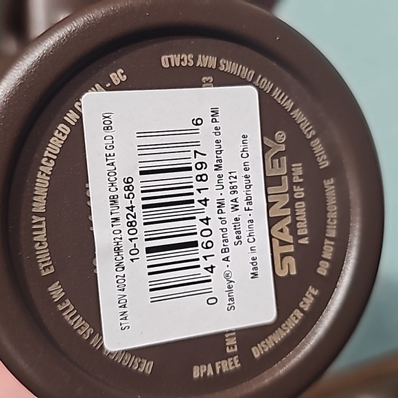 40 oz chocolate gold Stanley with box - Picture 2 of 4